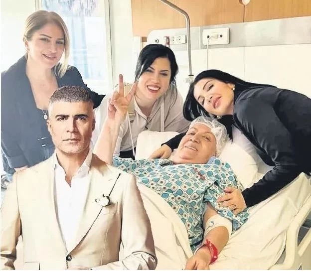 Özcan Deniz,&nbsp;kanser tedavisi gören annesiyle barıştı