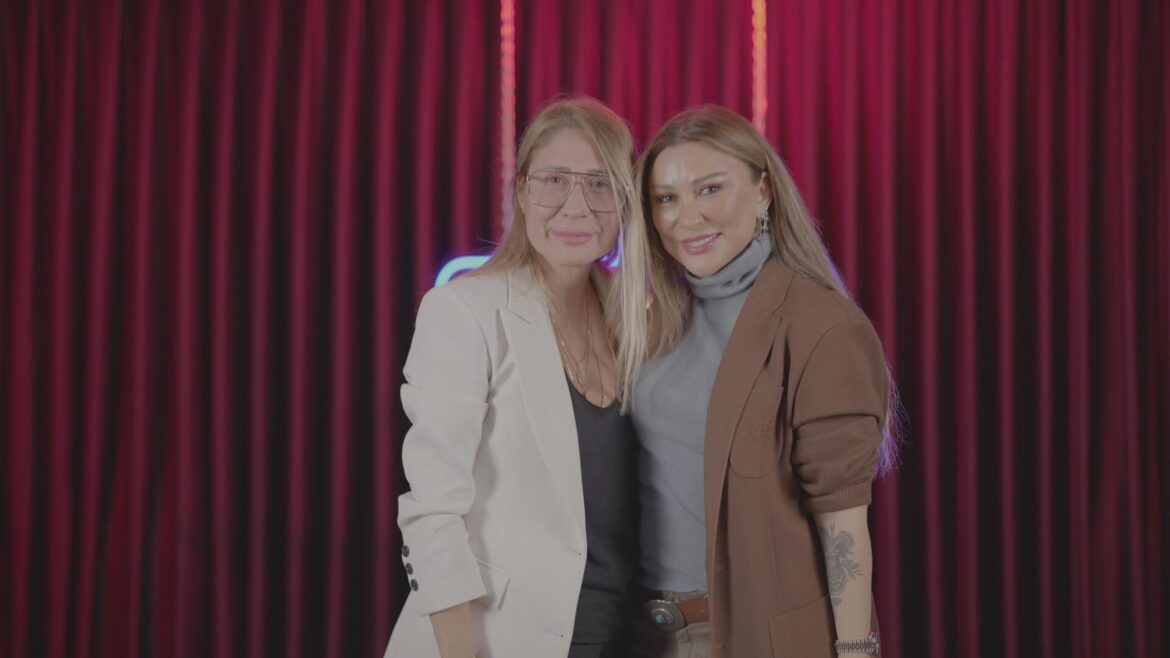 “Cam Masa”da Şifa, Dönüşüm ve Kuantum Yolculuğu