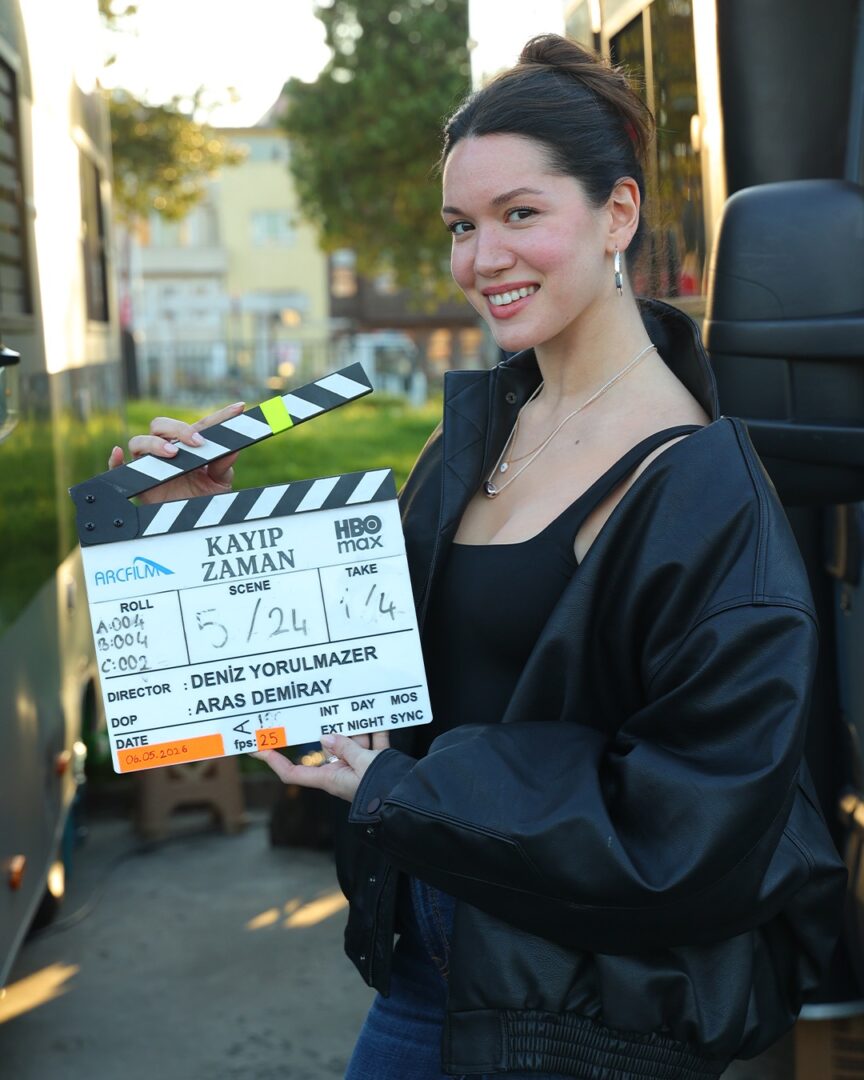 YENİ YERLİ HBO ORIGINAL DİZİSİ SETE ÇIKTI!HAZAL SUBAŞI VE KAAN YILDIRIM’IN BAŞROLÜ PAYLAŞTIĞI DİZİDENİLK KARELER GELDİ…