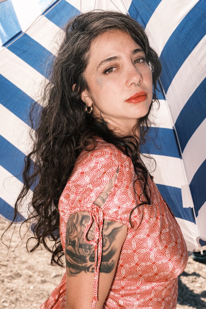 Selin Çıngır – Karanlıktan Aydınlığa
